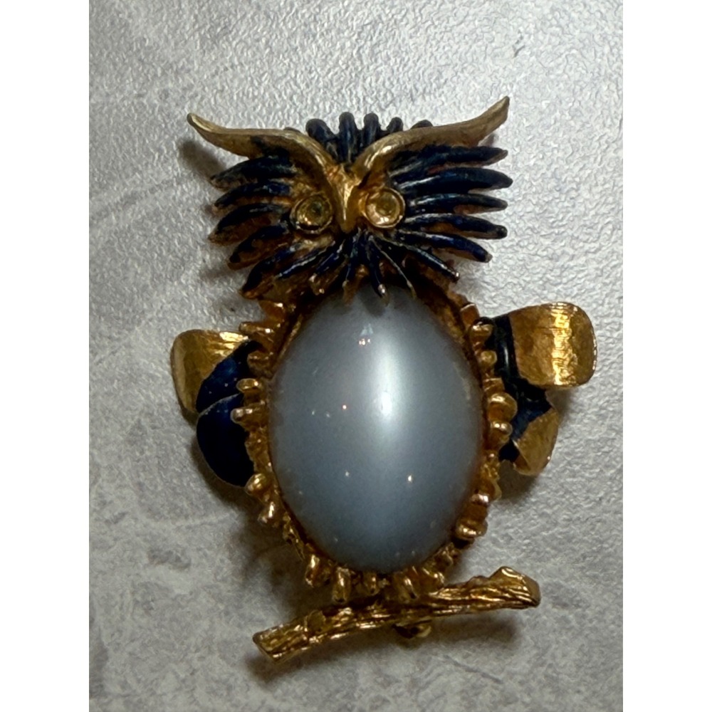 Vintage jelly belly gold Tone Owl Brooch Blue Enamel Cabochon Rhinestone Eye Pin